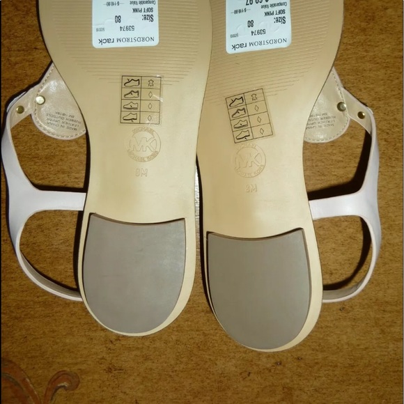 MICHAEL Michael Kors Lee Leather Flat Thong Sandal - Picture 5 of 5